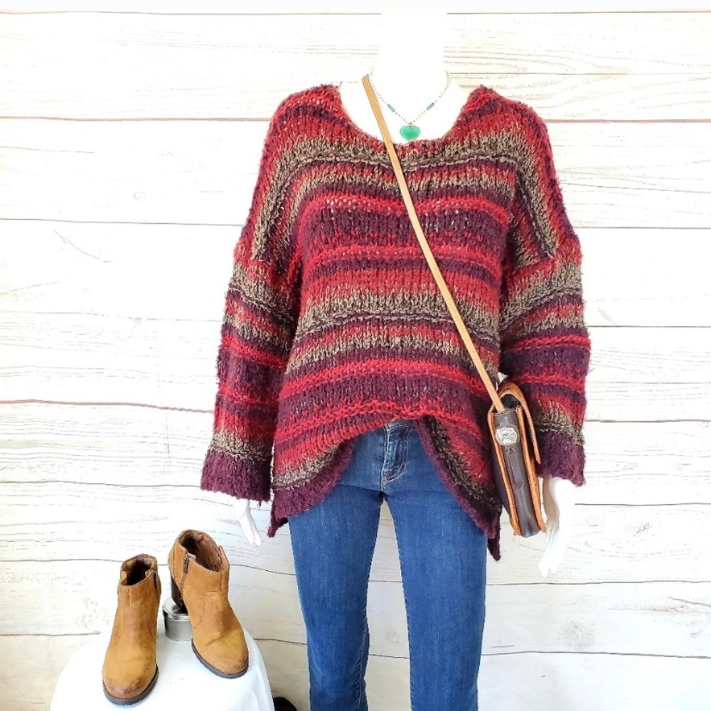 Free People beautiful knit oversized sweater